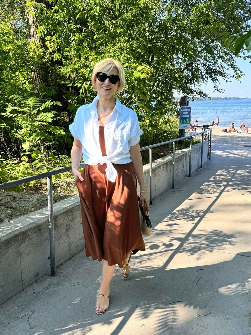 Fashion rule of thirds when wearing a dress