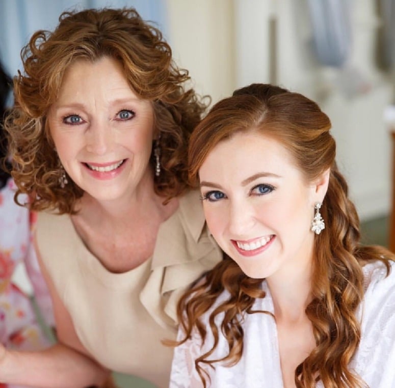 mother-of-the-bride-hairstyles-curly-shoulder-length