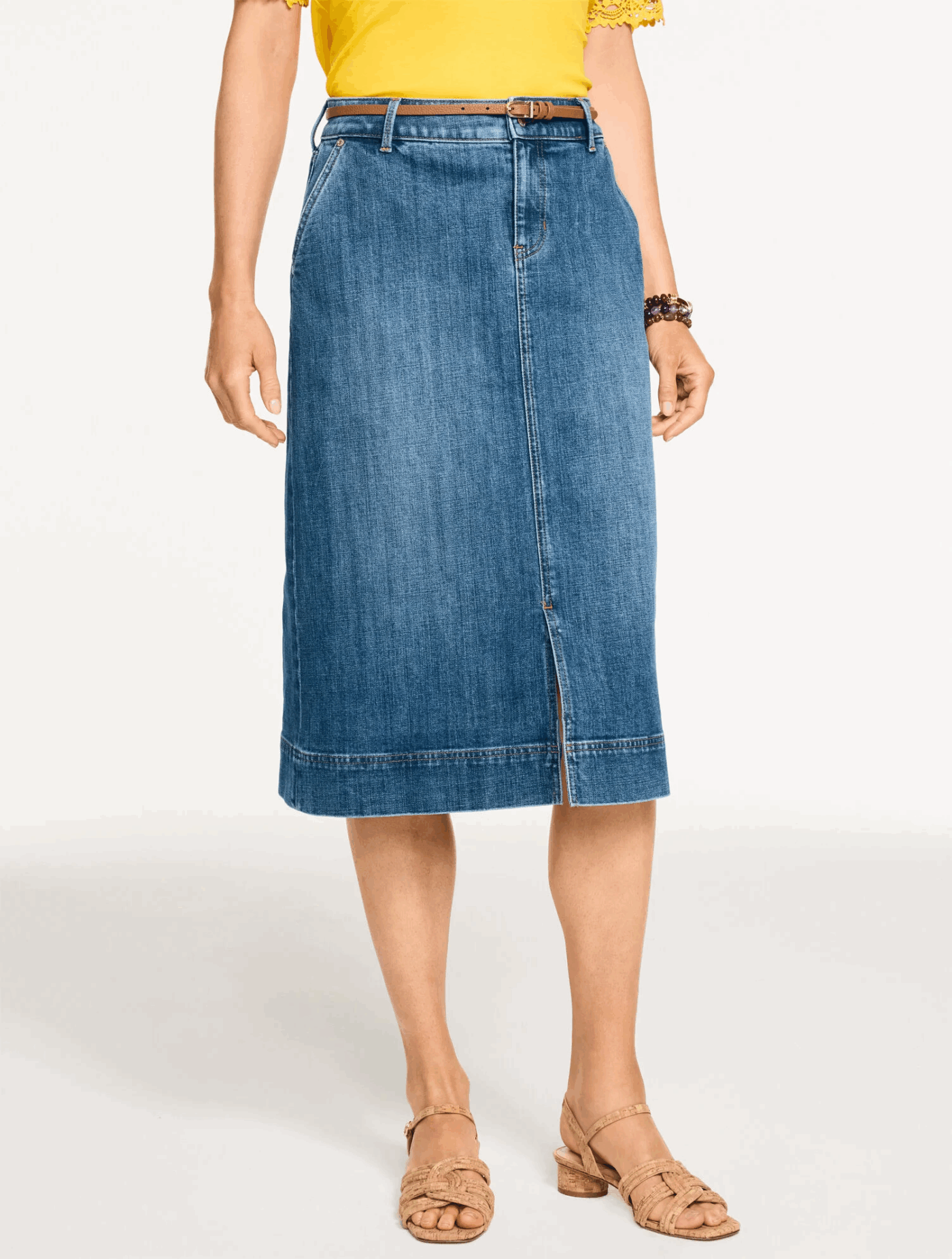 WHAT LENGTH SKIRT SHOULD A WOMAN OVER 40 WEAR WITH BOOTS